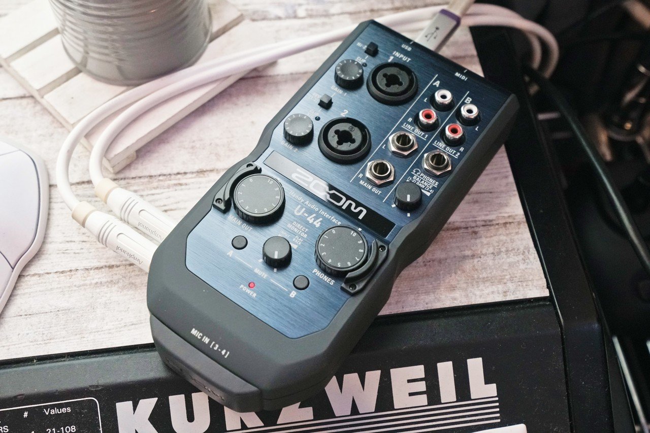 ZOOM U-44 箱付き Live 9 lite無し U-44 Audio Interface | Buy Now