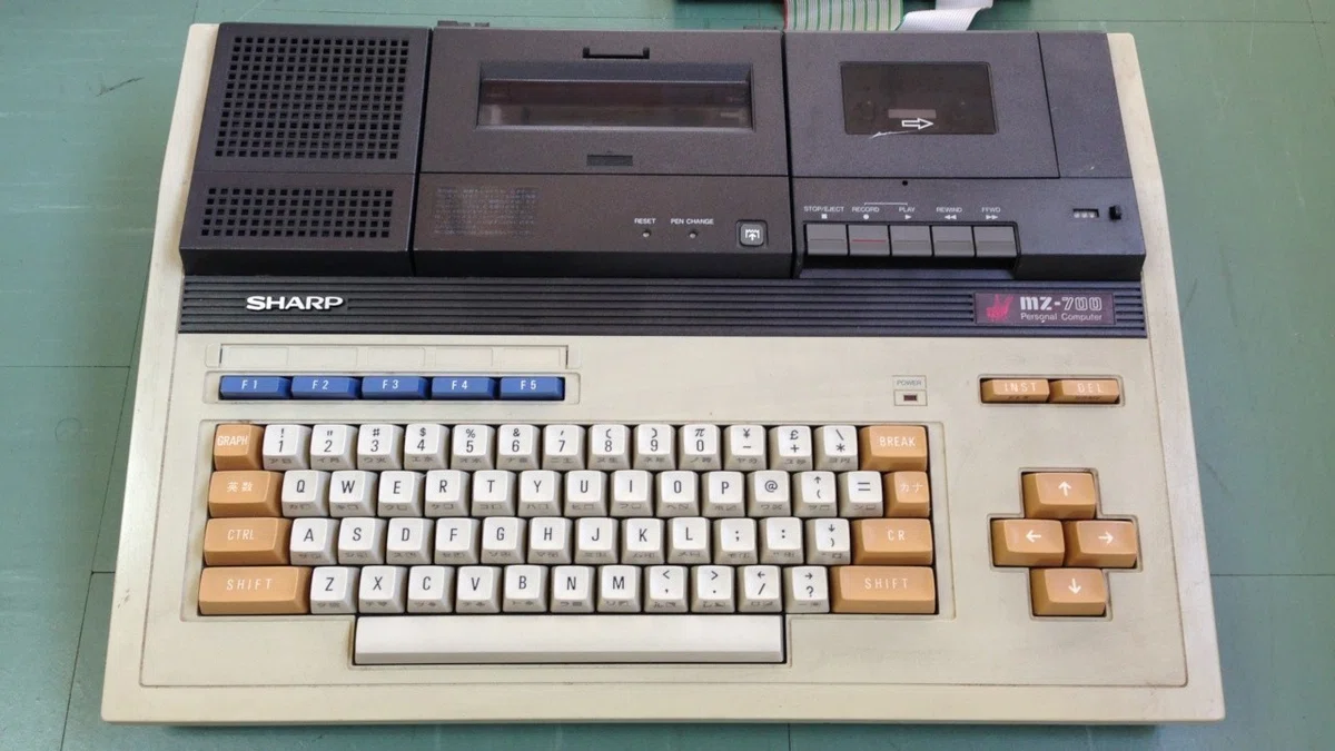 パソコンゲームの思い出・MZ-700『ダイヤモンドコブラ』｜つかさん