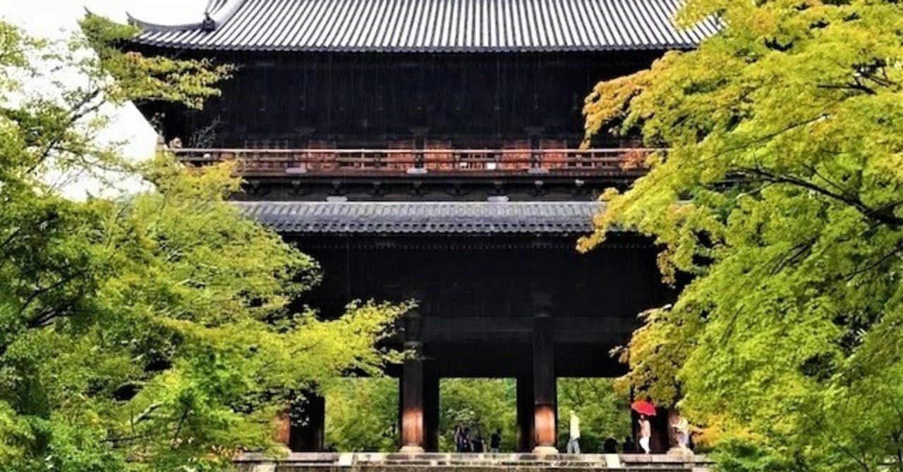 南禅寺三門の上層五鳳楼の内陣の魅力を堪能 Enjoy the charm of the