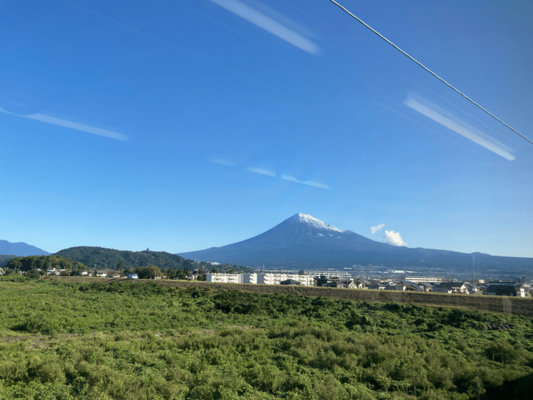 富士山雪降った
#東海道本線 #車窓から #富士山 #富士川