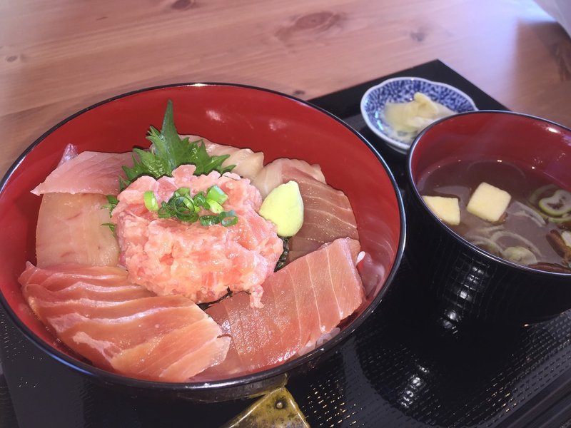 丼ぶりに込めた海の幸 まぐろ屋明神丸 女川町女川浜 石巻days 未来都市の生き方 Note 丼ぶりに込めた海の幸 まぐろ屋明神丸 女川町女川浜 石巻days 未来都市の生き方 Note