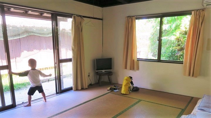 子連れ竹富島 赤瓦の町並みとビーチ Awesomestokyo Note