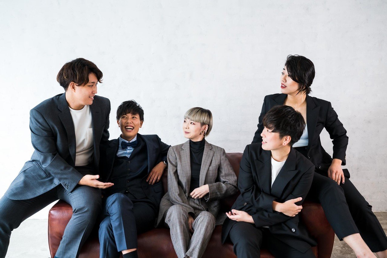 スーツ cristaseya 167876576387_001.webp