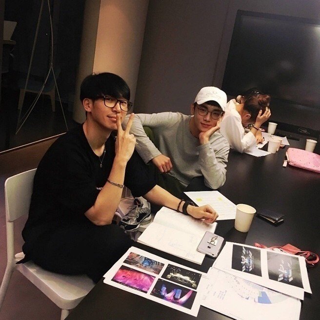 Elle Special Editor Shinee Keyの Key Story ディレクターに変身した Key U Note Elle Special Editor Shinee Keyの Key Story ディレクターに変身した Key U Note