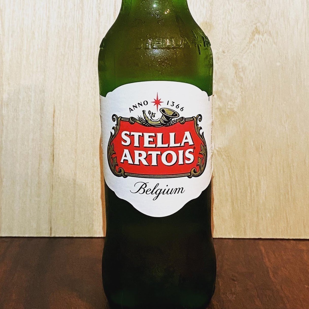 Stella Artois 正式にライセンスされている Stella Artois Logo Flexfit Cap (ブラック) 並行輸入品 600年超の歴史を持ち、高貴なホップの香りと爽快なのどごしが特徴の