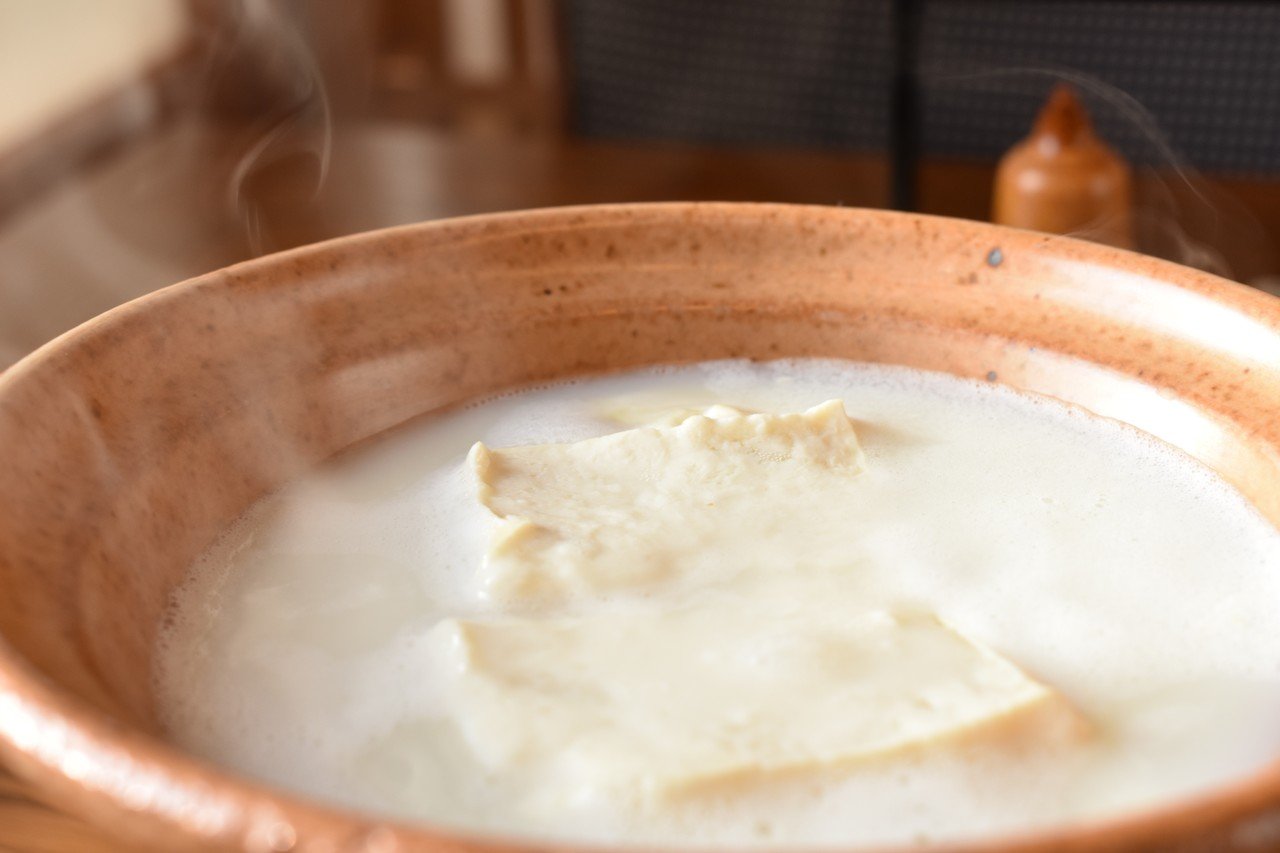 湯豆腐太郎 淡雪のようにとろける湯豆腐】佐嘉平川屋 温泉湯豆腐 （大） 4〜6名様