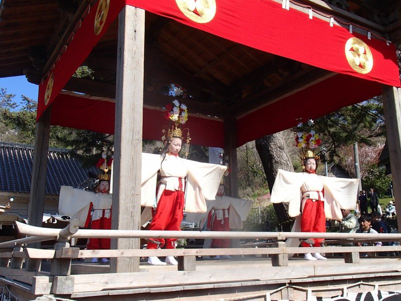 白山神社の舞楽