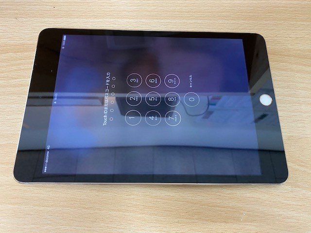 iPadmini4液晶交換修理.jpg