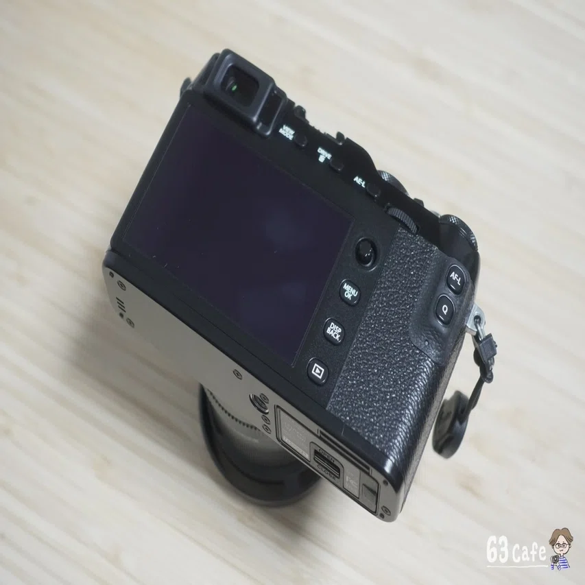 SIGMA fpのモニターはチルトしない｜hiromi63 / ZINEography
