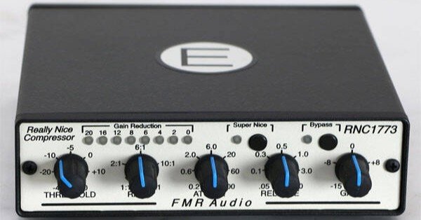 FMR AUDIO RNC1773のこと｜Jun