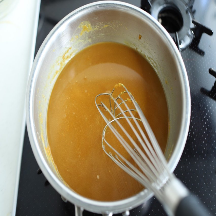 赤缶を使った料理二つ カレーうどん カレー唐揚げ と短い文章 樋口直哉 Travelingfoodlab Note