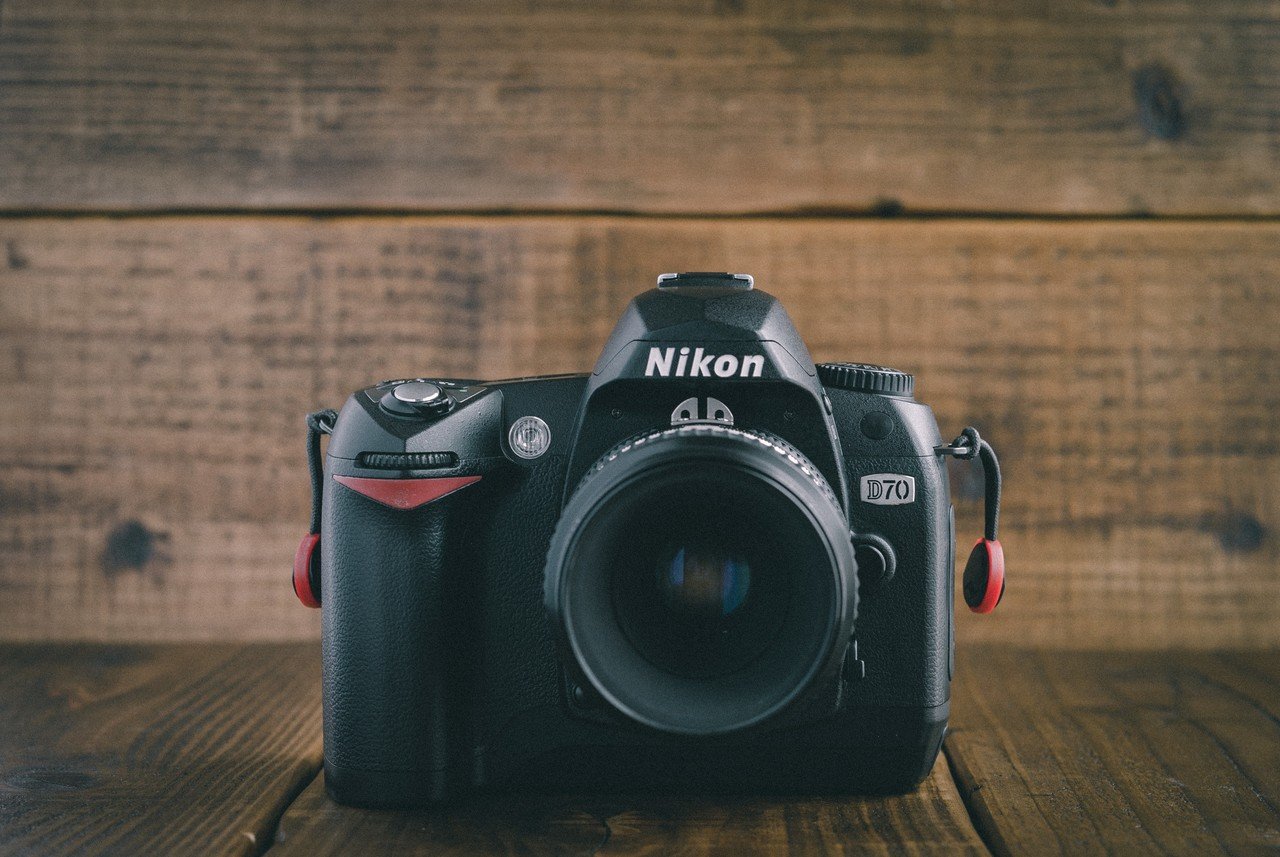 Nikon D40 デジタル一眼レフカメラ 作動未確認 camerart-shop_nikon-d40-b Nikon D40 デジタル一眼レフカメラ 作動未確認 camerart-shop_nikon-d40-b