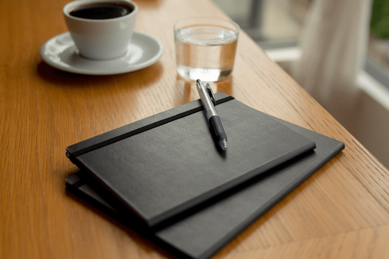 ありそうでなかった 付け替えられるハードカバー を作ります 山下義弘 ドケットストア店主 Note