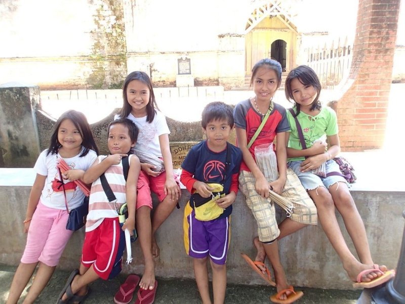 フィリピンの子供達