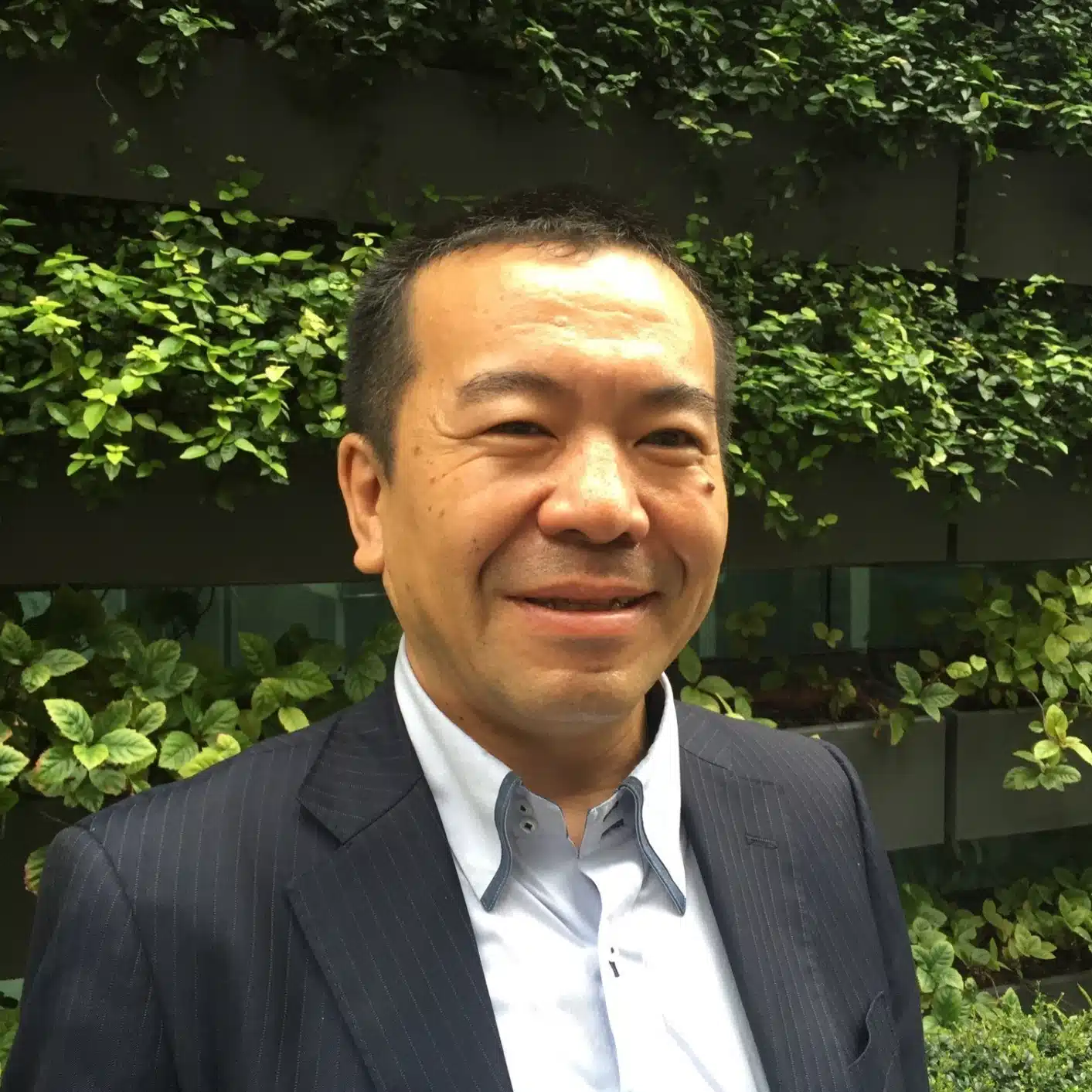 西山誠一