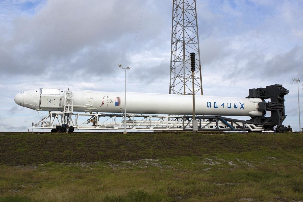 11月に日本人宇宙飛行士野口聡一さんを宇宙の旅へ誘う Falcon9 11月に日本人宇宙飛行士野口聡一さんを宇宙の旅へ誘う Falcon9