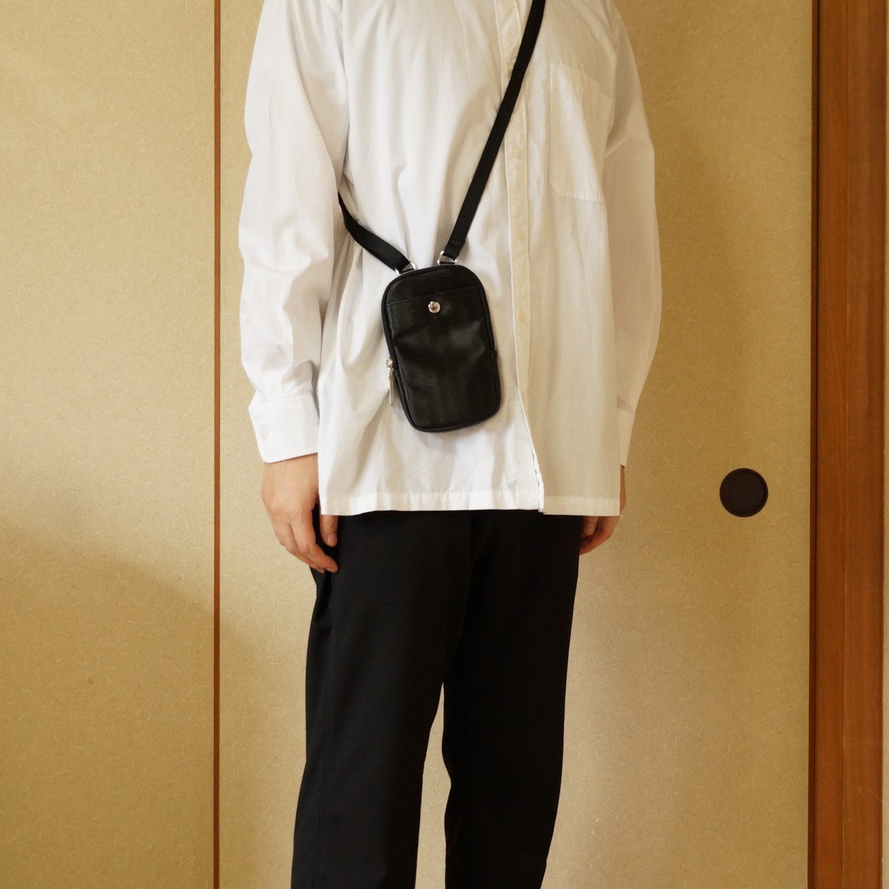 ZARAのバッグと比較すると「MBハイエンドレザーショルダーバッグ ZARAのバッグと比較すると「MBハイエンドレザーショルダーバッグ