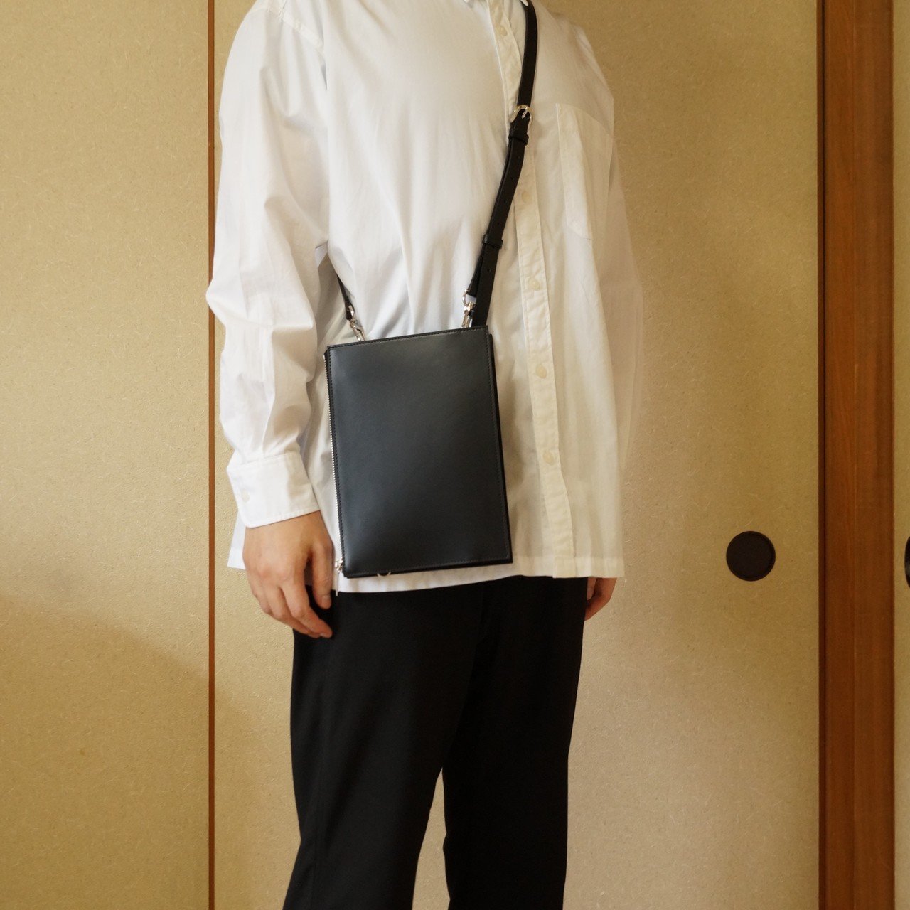 ZARAのバッグと比較すると「MBハイエンドレザーショルダーバッグ ZARAのバッグと比較すると「MBハイエンドレザーショルダーバッグ