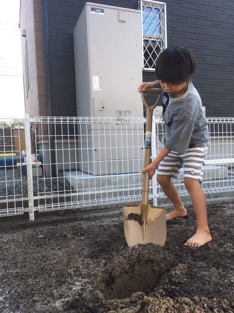 庭の畑を耕してみた話 森本直樹 教育 子育て 田舎暮らし Note 庭の畑を耕してみた話 森本直樹 教育 子育て 田舎暮らし Note