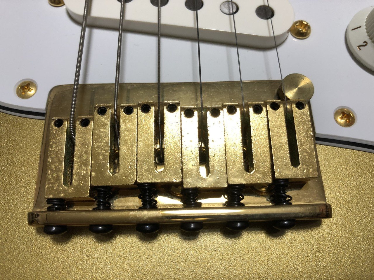 Fender LEAD Seriesのブリッジ・サドル色々｜田村六蔵
