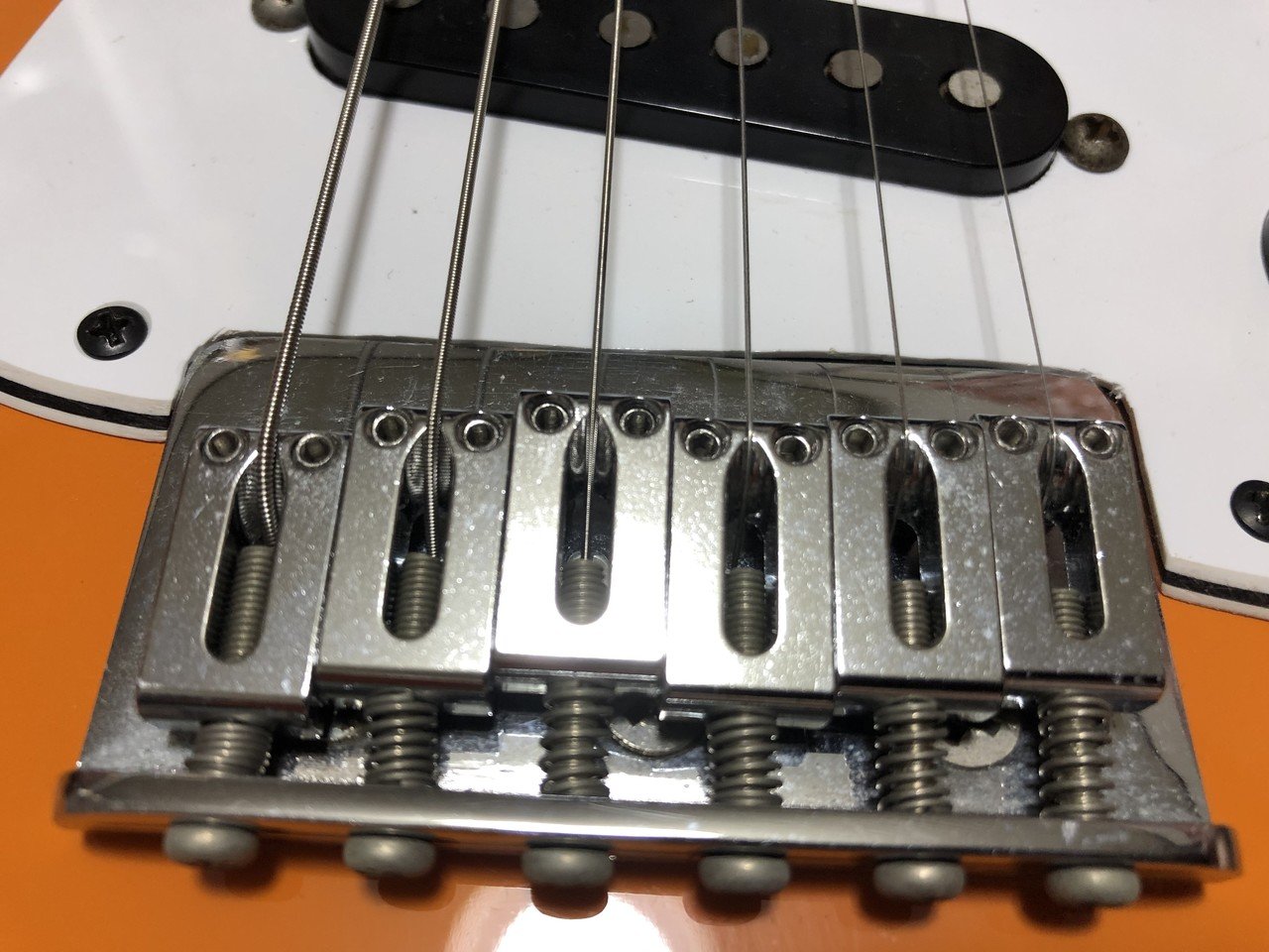 Fender LEAD Seriesのブリッジ・サドル色々｜田村六蔵