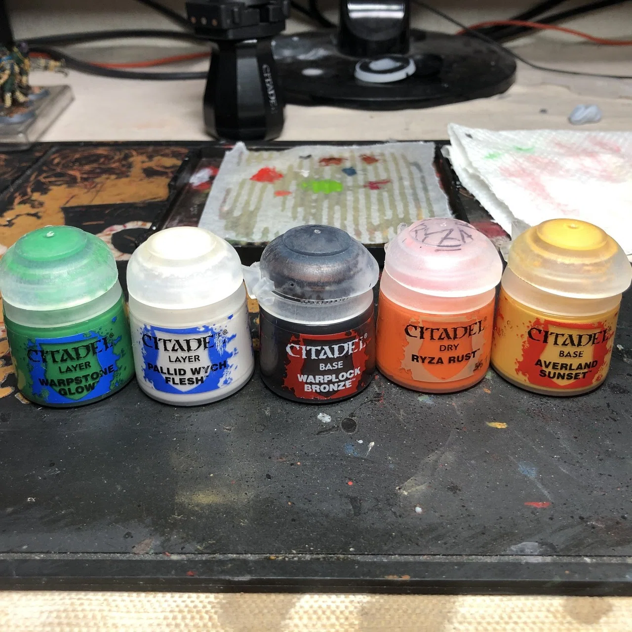 ウォーハンマーを始めるためのお買い物〜〜塗料編②〜〜｜ハイタデンカ