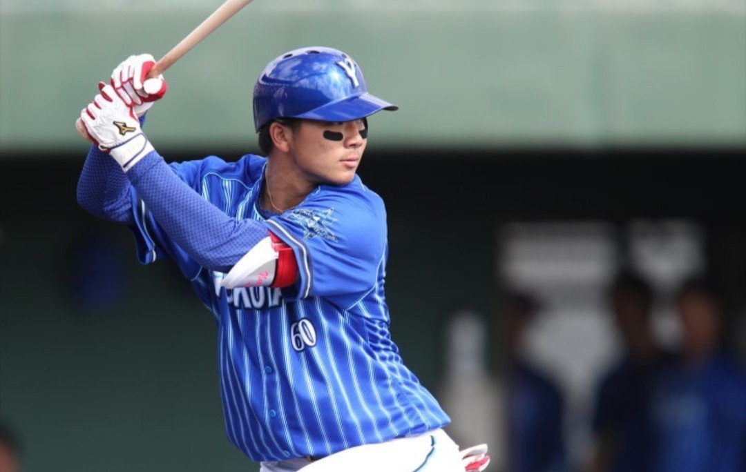 ベイスターズ　知野　ユニホーム Amazon.co.jp: #60 知野 直人横浜DeNAベイスターズハイ