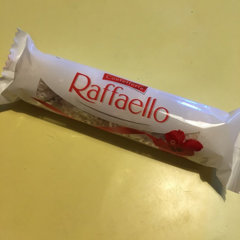 ポケットコーヒー Pocket Coffee 決して齧ってはいけない 冬の訪れを告げるイタリアの名物チョコ Nao Masunaga Note