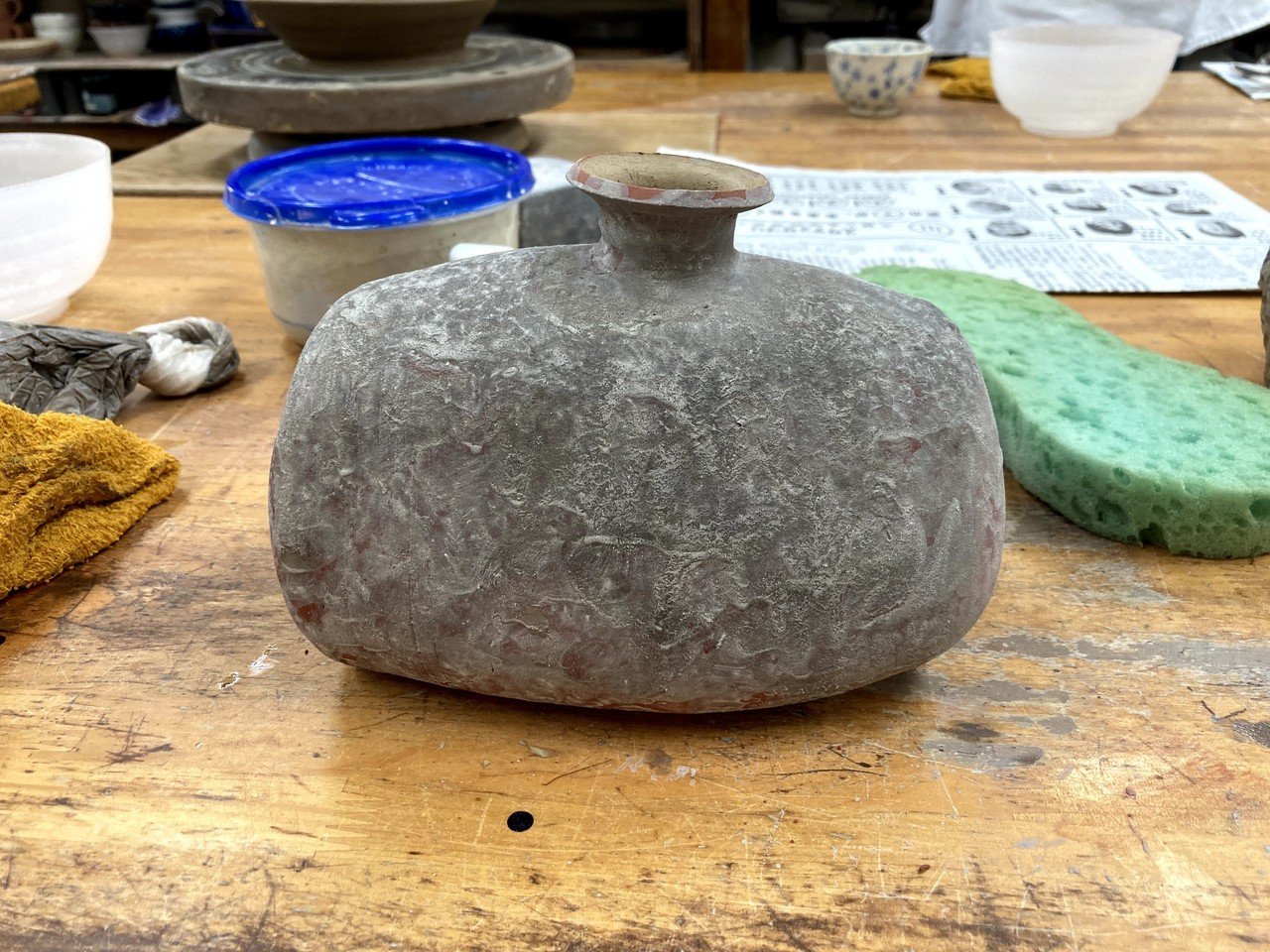 手作りの土釉薬掛け陶器花瓶 sample06.jpg