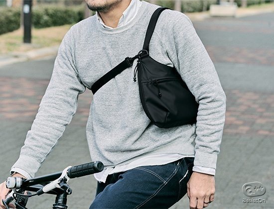 ショルダー バッグ 自転車 ずれる