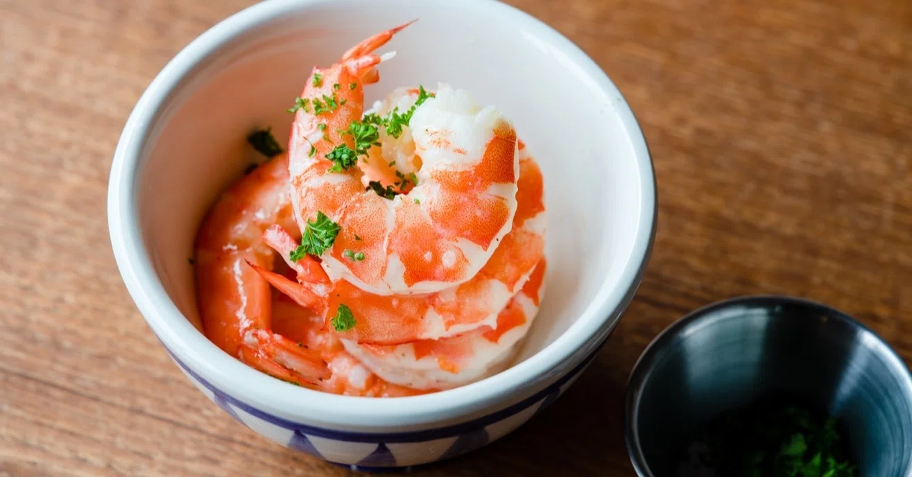 ゆで海老 むいちゃいました それで レモンバターで和えちゃいました Reizoko Ni Almonde 冷蔵庫にあるもんで Note ゆで海老 むいちゃいました それで レモンバターで和えちゃいました Reizoko Ni Almonde 冷蔵庫にあるもんで Note