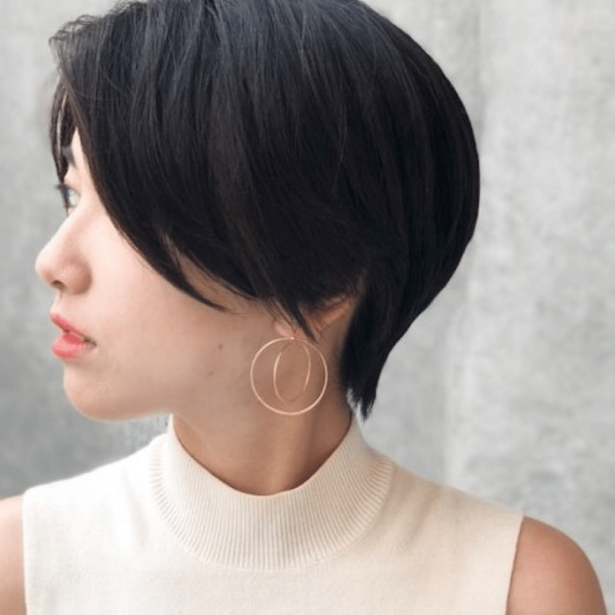 17 Mushroom Cuts for Girls Who Want Edgy, Everyday Hair