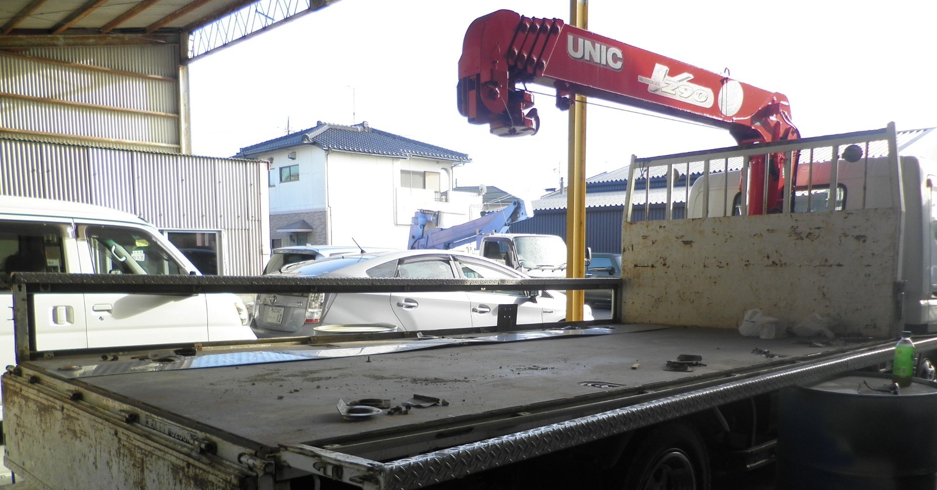 トラックあおり板の交換 株 ホリシンオートモビル 塚田木材株式会社 Note