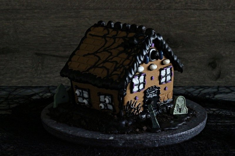 ハロウィン　魔女の家　お菓子の家　MG_4485