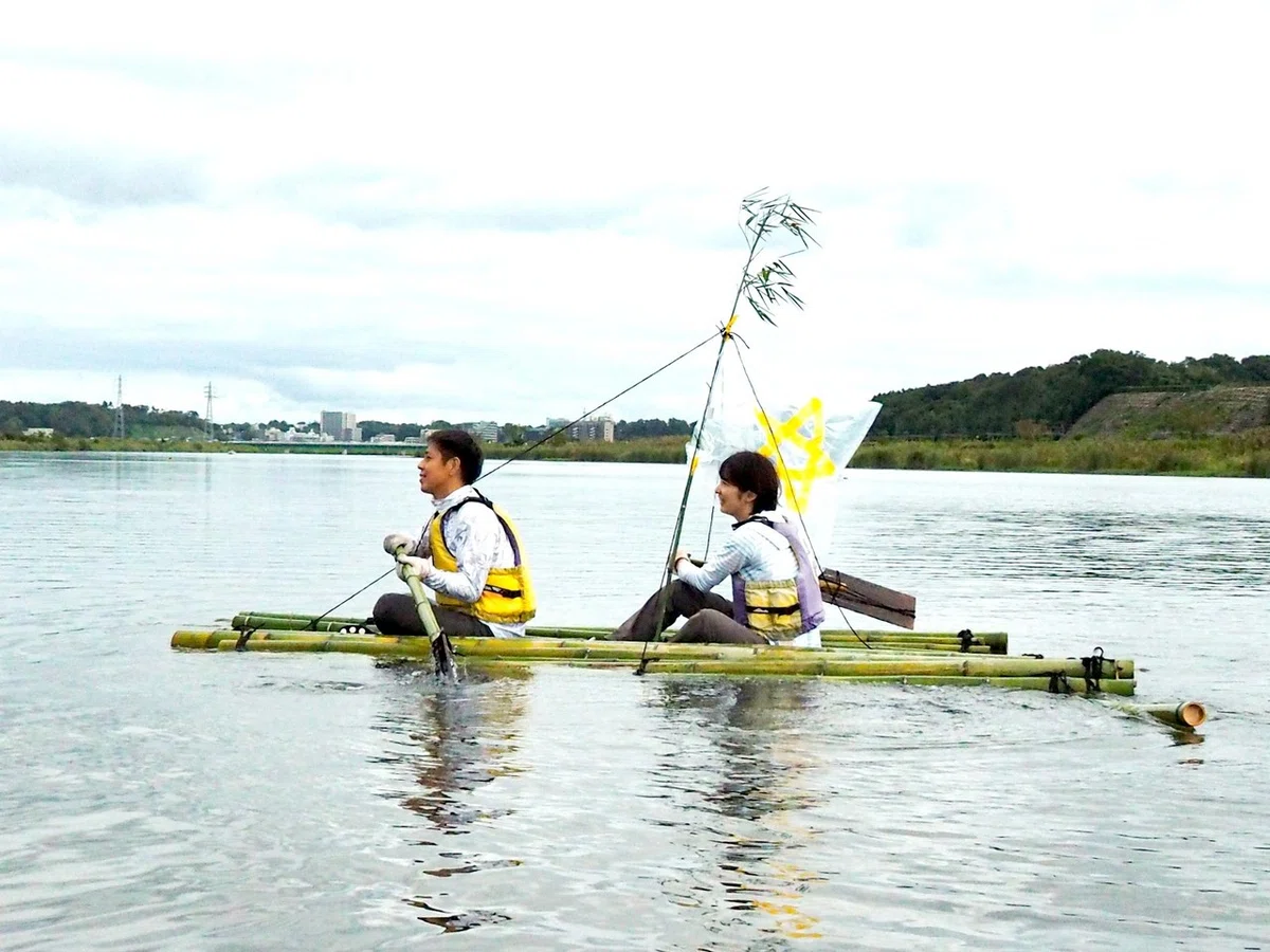 【手作りイカダ】8艇作ってようやく大海原に出航できた件|原っぱ大学 |スタッフの遊びごころ手帖