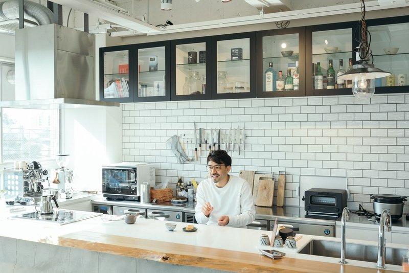 仕事にきびしく 環境はホワイトに 京都のデザイン会社マーブルのお作法 Marble Co Note