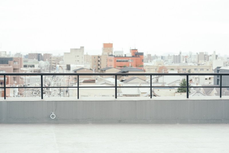 仕事にきびしく 環境はホワイトに 京都のデザイン会社マーブルのお作法 Marble Co Note
