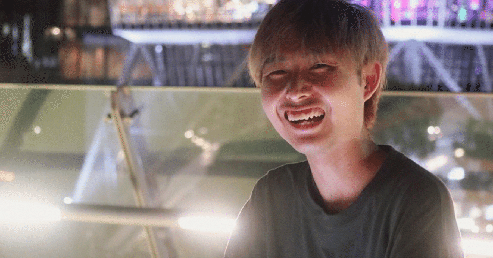 適当な嘘をついて誰一人傷つけない 日曜日よりの使者 みたいな生き方をしたいし そんな空間をイベントで作りたい シュンスケ Note