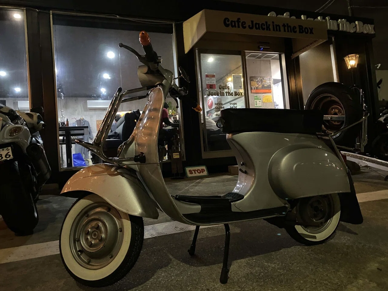 Vespa50s｜鷹倉隆行 くらさん