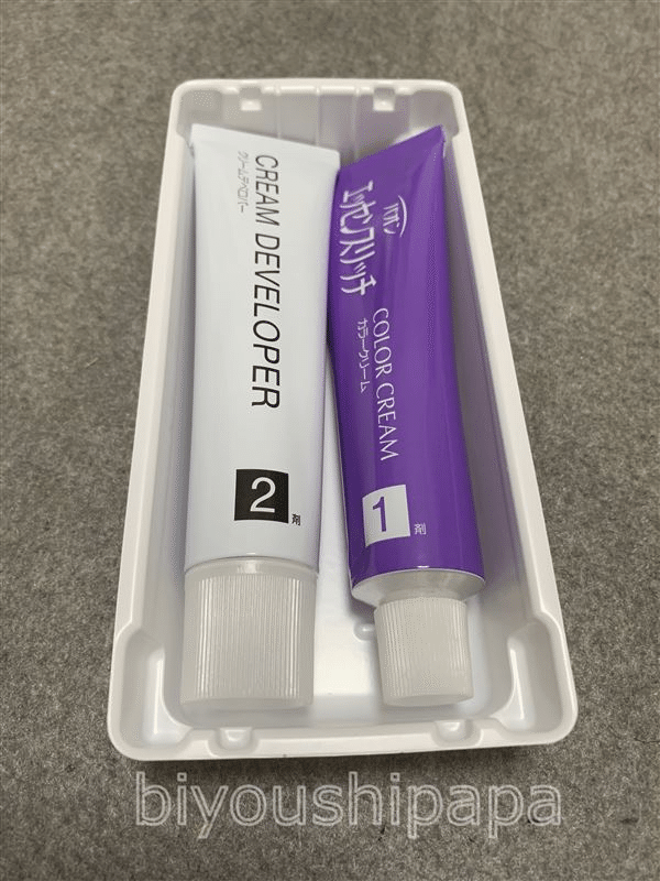 パオン エッセンスリッチ クリームタイプ 5M × 36点 ヘンケルジャパン パオン エッセンスリッチ 乳液タイプ 3 × 36点 入数:36