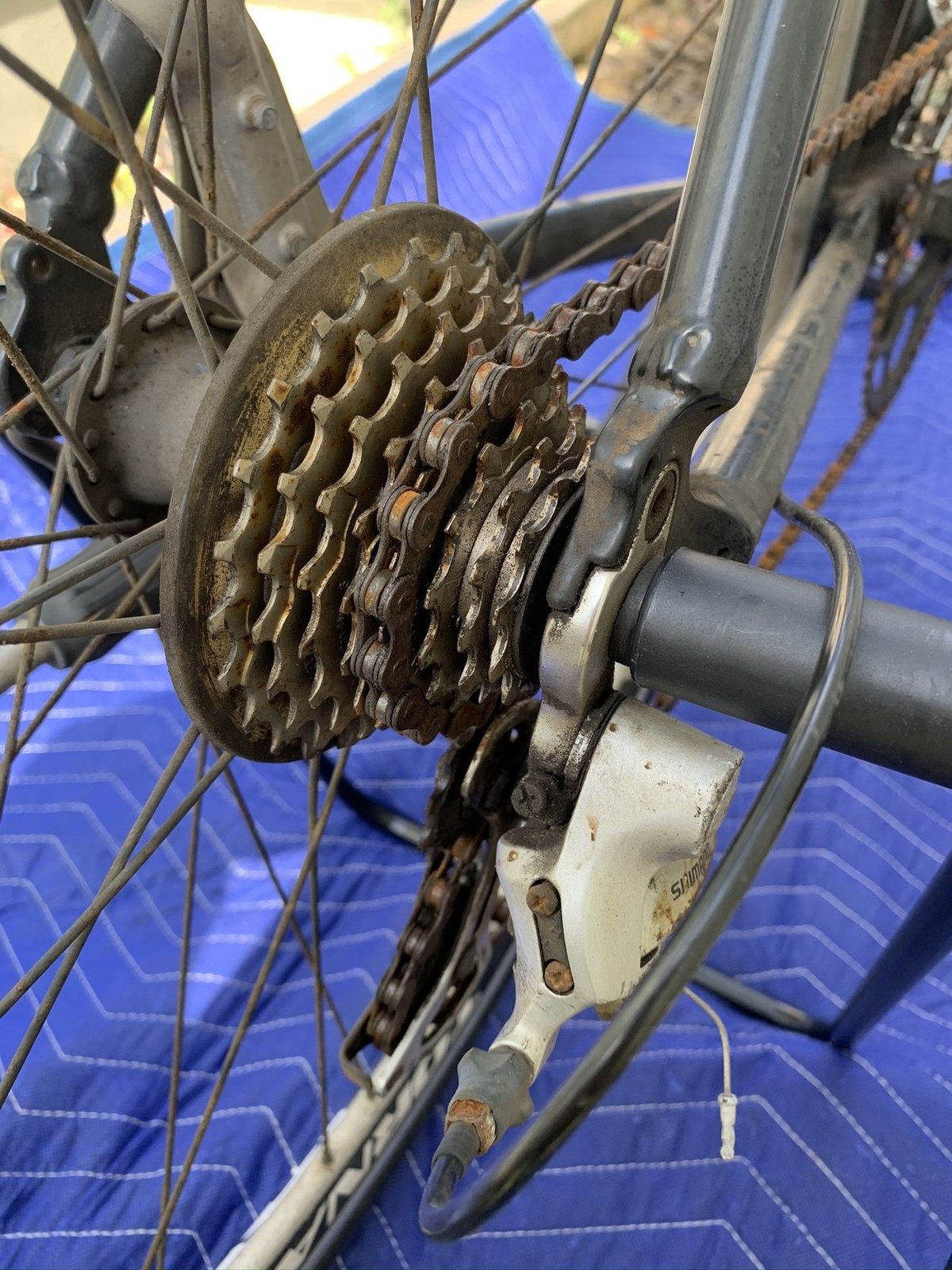 ロードバイク　リアホイール　とりあえずジャンクで ロードバイクリアホイールとりあえずジャンクで