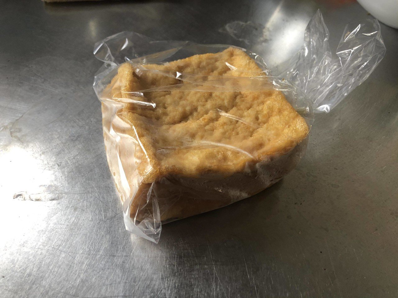 厚揚げと分厚い油揚げは別物なの 吉田由兵衛商店の 厚揚げ 由兵衛揚げ を食べ比べ にしやま あやか Note