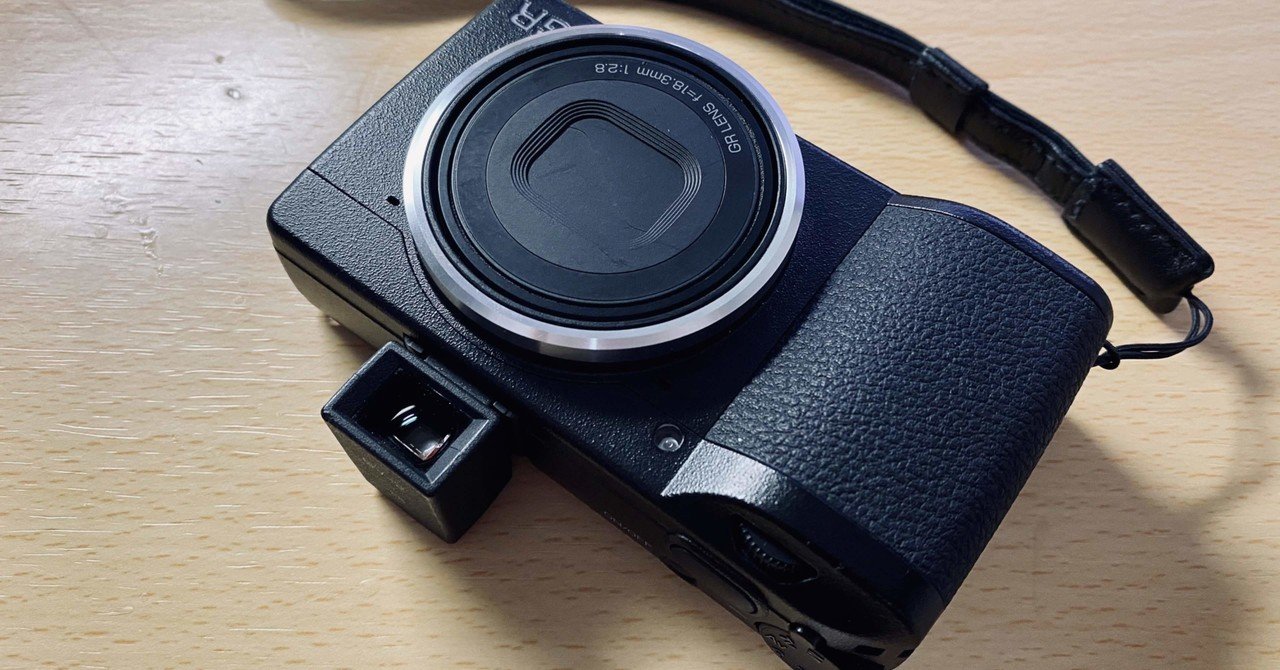 RICOH GR3 +ビューファインダー(GV-2）付き 光学ビューファインダーGV-2を取り付けてGR IIIをより格好良く