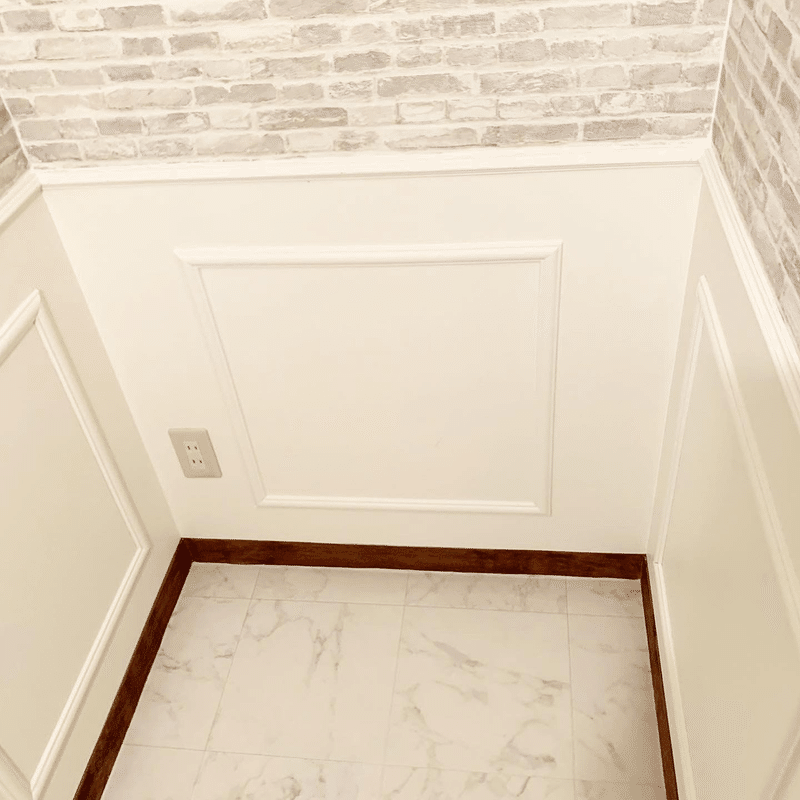 モールディングを使ってフレンチ風の腰壁を作る方法 Deplan Note