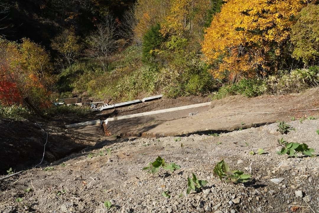 野麦峠の山腹現場に 厳しい条件の作業に挑んでいます 感謝の言葉しかありません Masahiko Note