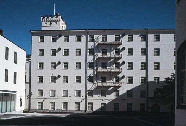 Kuusvooninkinen