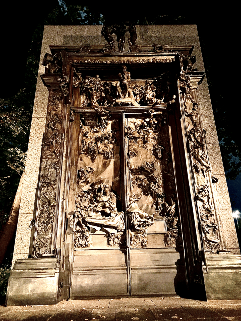 地獄の門 ロダン ライトアップ ミクジ Note