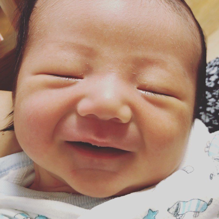 赤ちゃんの笑顔は人を幸せにする Asami 子どもから学ぶ保育士 Note 赤ちゃんの笑顔は人を幸せにする Asami 子どもから学ぶ保育士 Note