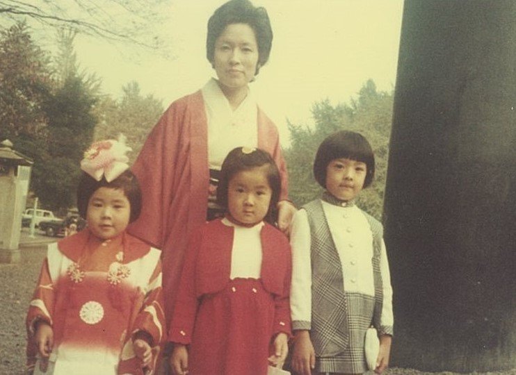 【２】1970年三人姉妹