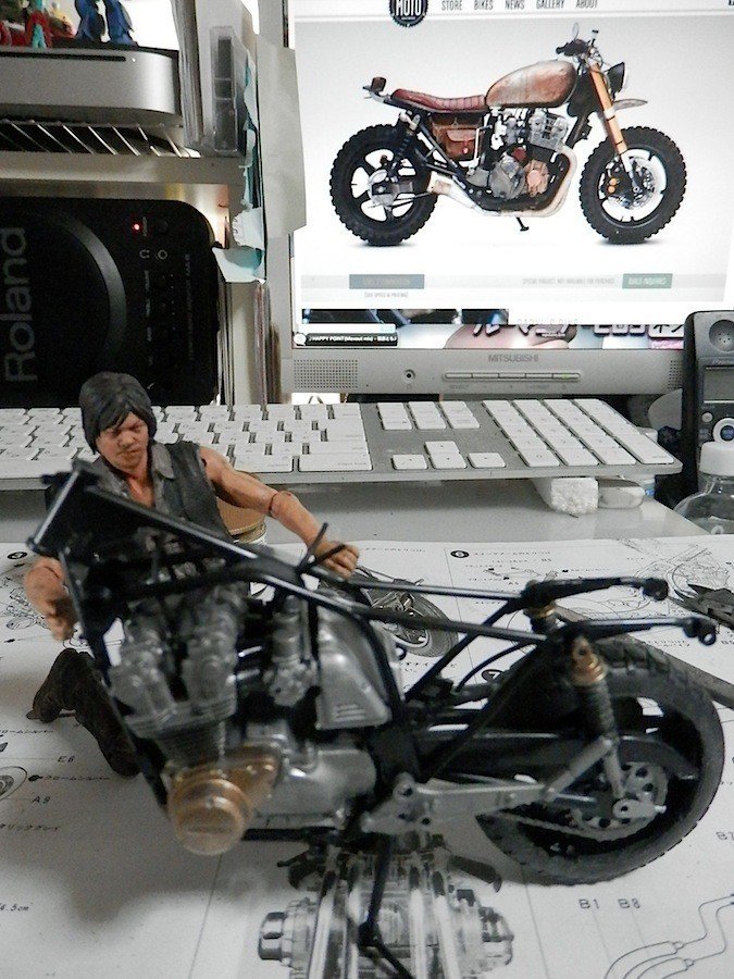 ダリルの新しいバイクを作る｜若狭たけし【漫画家】